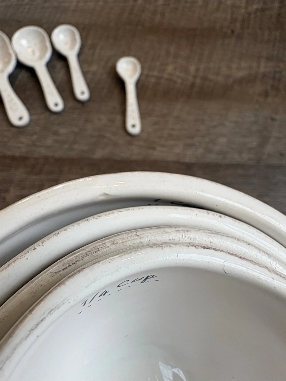 Sur La Table Owl Nesting Measuring Bowls and Spoon Set Ceramic White